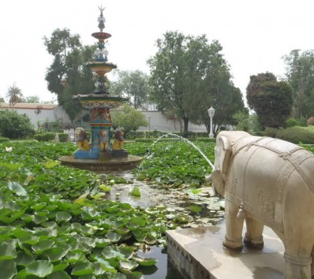 Elephant Shaped Fountain - Saheliyon-Ki-Bari, Udaipur